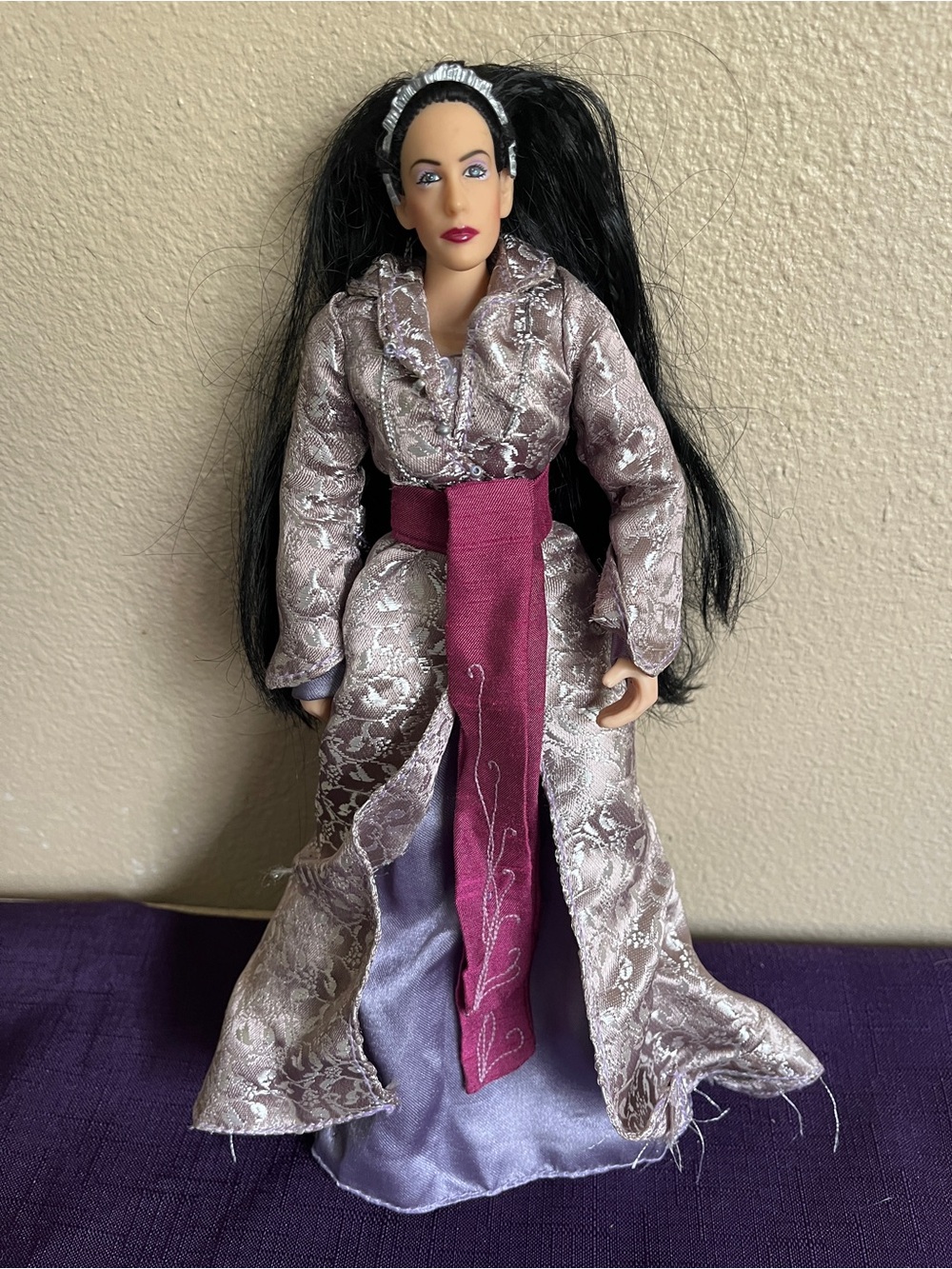 Arwen Lord of the Rings 12” Action Figure Doll 2001 LOTR Jointed Collectible